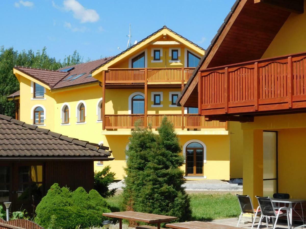 Villa Petko โดลนี สโมโคเวซ ภายนอก รูปภาพ